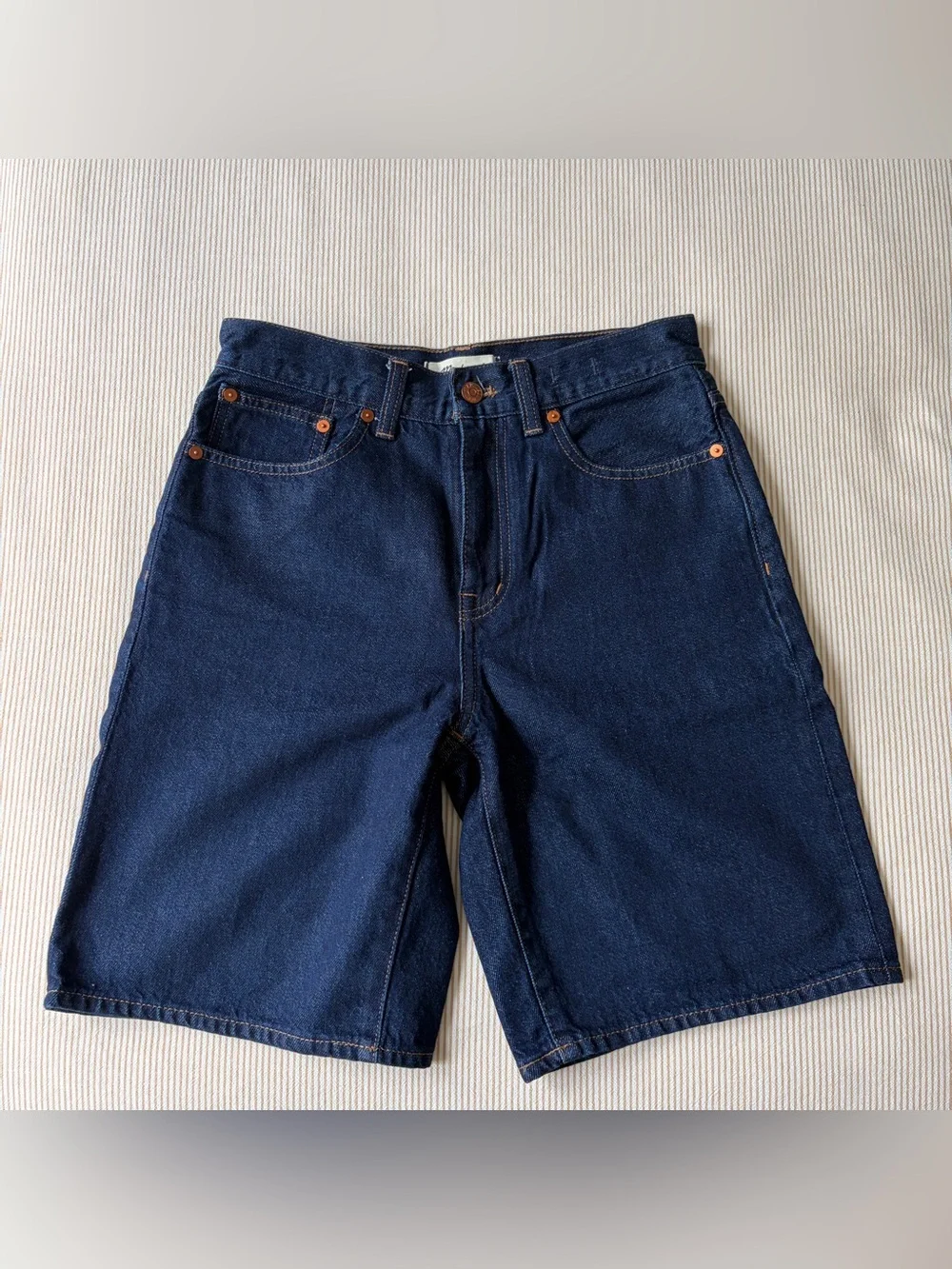 Madewell 1997 Denim Bermuda Short in Bronxville Wash
